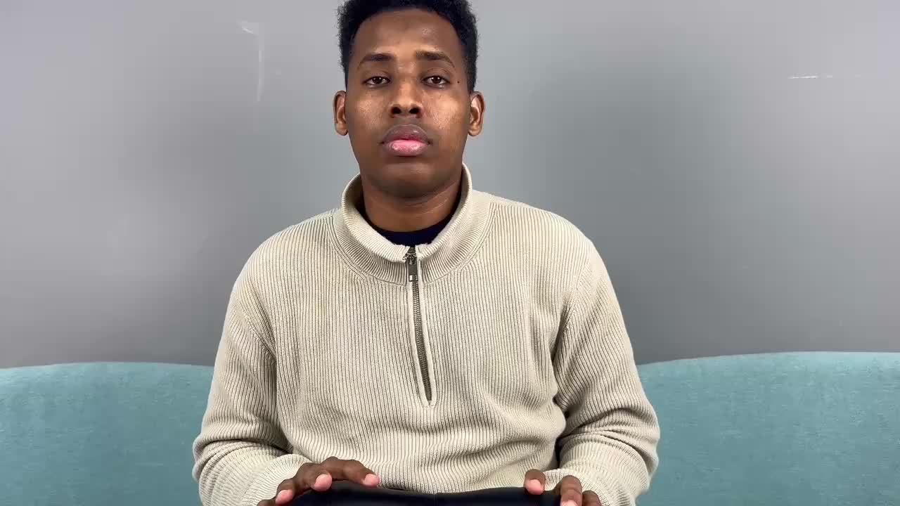 Neck Massager And Shoulder Massager with Heating Function, Deep Kneading Massage Pillow, Suitable for Full-body Muscle Massage, Can Be Used At Home, In The Office, Or In The Car, The Perfect Gift for Mom And Dad, Valentine's