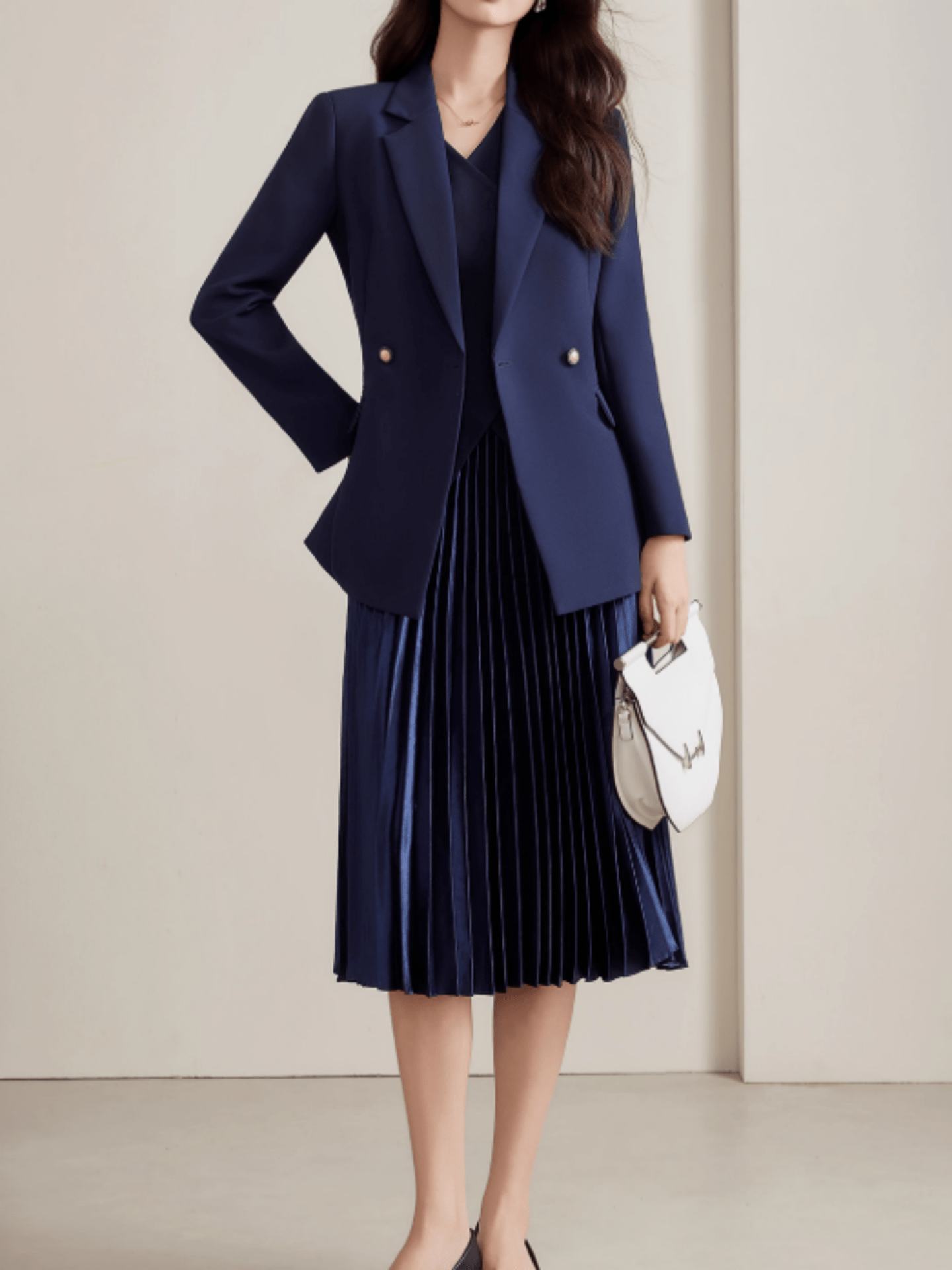 Light Purple Blazer Set with a Waist-Cinching Design, Featuring a Long-Sleeve Short Jacket And a Mermaid Midi Skirt, Perfect for Office Commutes in Autumn And Winter.