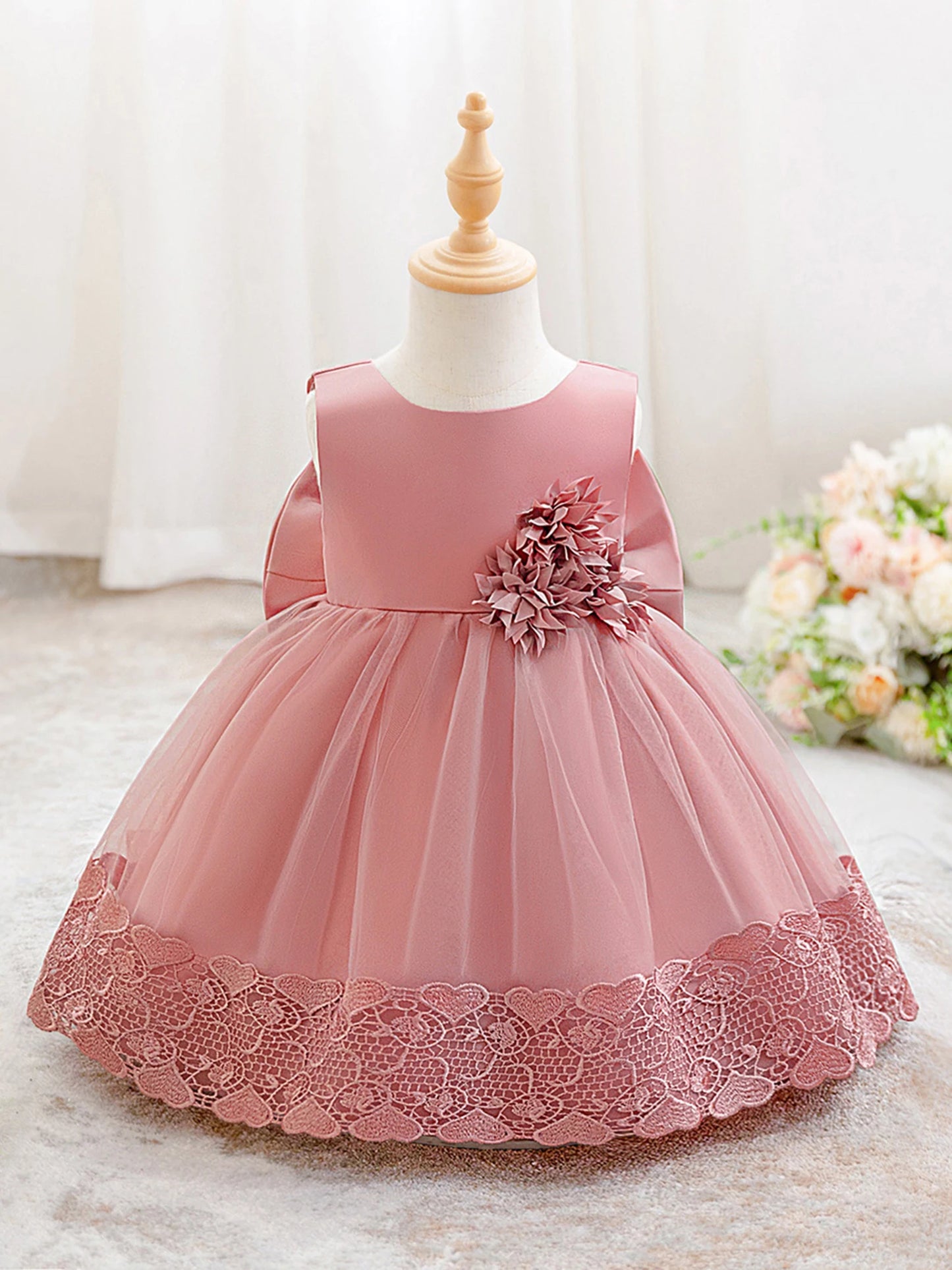 Girls Princess Satin Ball Gown With Floral Embroidery And Big Bow Detail Sleeveless Party Dress For Birthday Or Wedding
