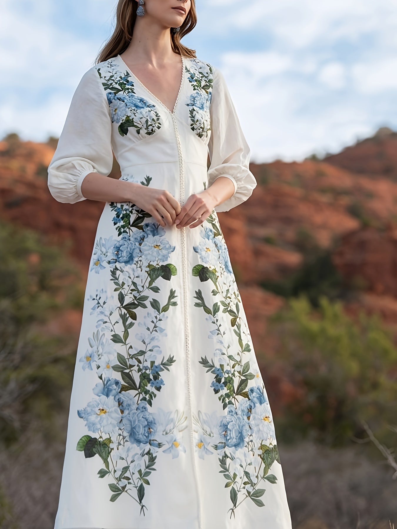 Women's V-neck Floral Print Lantern Sleeve Dress with Slit And Fitted Waist, Stylish And Elegant Midi Dress Suitable for Both Work And Parties.