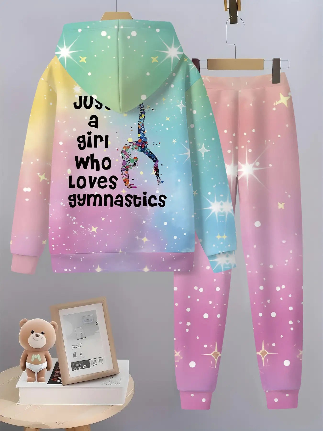Girls' 2pcs Gymnastics-Themed Hoodie & Pants Set with 3D Gymnast Print & "Just a Girl Who Loves Gymnastics" Slogan - 100% Winter Warmth, Casual Sportswear for Outdoor Play, School & Gymnastics Practice - Ideal Gift for Young