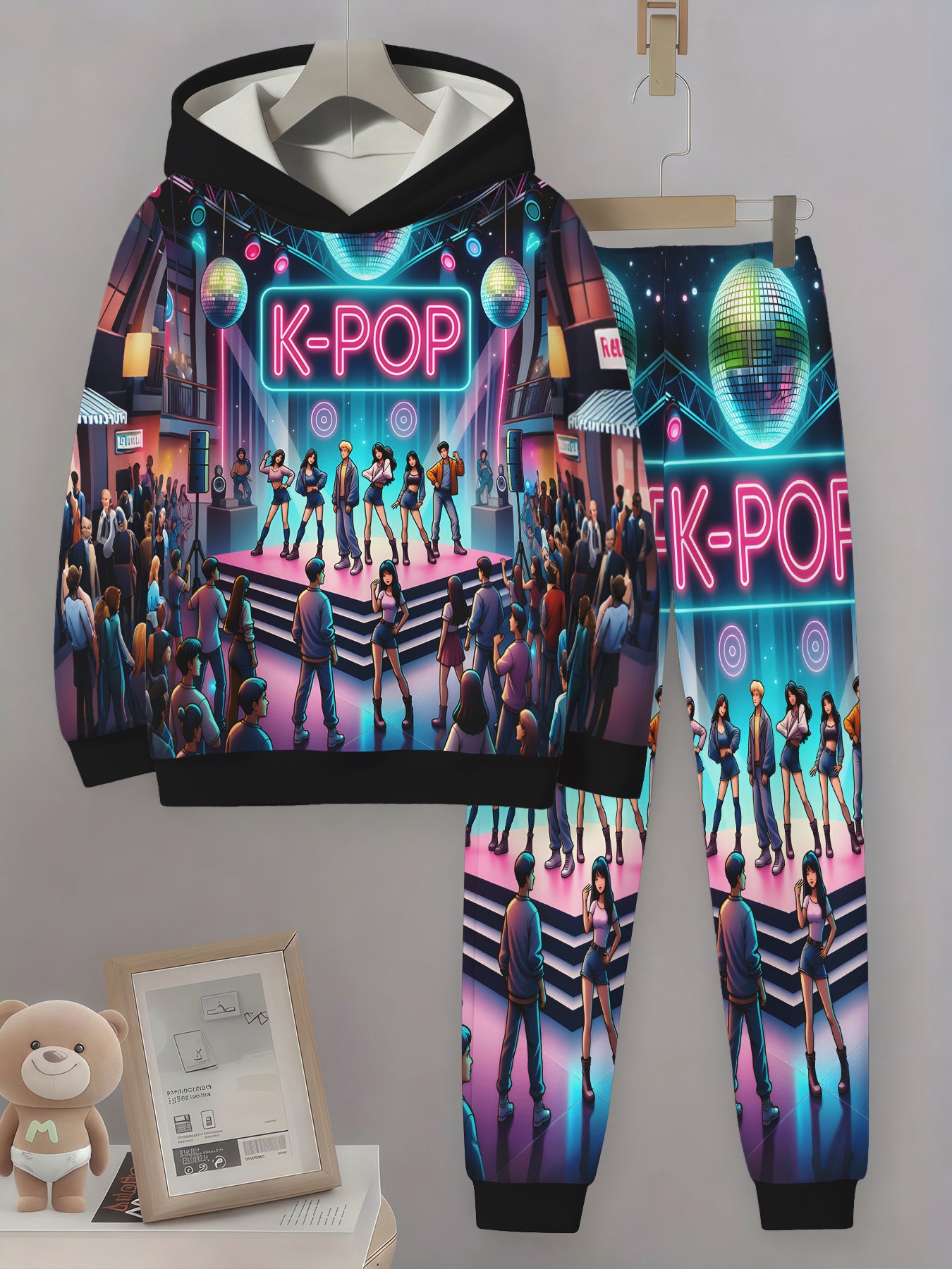 Girls 2pc K Pop Anime 3D Printed Hooded Sweater And Sweatsuit Set With Pockets Machine Washable Winter Wear