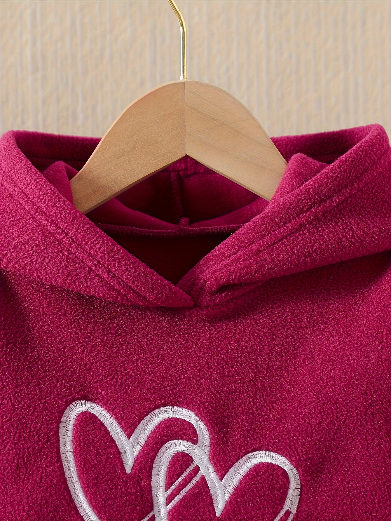 Girls' Autumn And Winter New Style Multi-set Love Pattern Simple Fashion Trend Hoodie Long Sleeve Long Pants Three Sets Suitable for Outdoor Scenes to Wear, Perfect for Outdoor