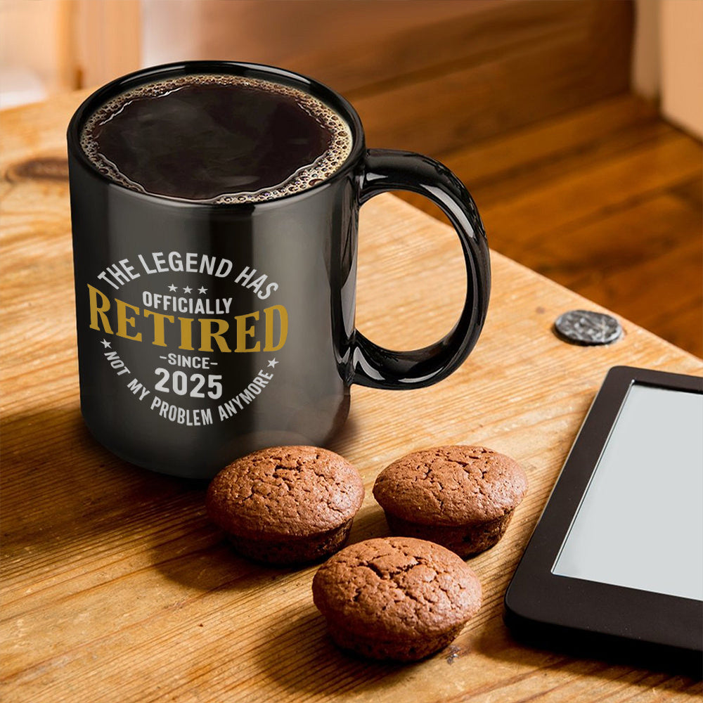 1pc Funny Retirement Mug - "Officially Retired Since 2025" Novelty Cup, Black Ceramic Coffee Cup with Golden Text, Microwave Safe - Retirement Party Gifts for Teachers, Postal Workers, Coworkers - Ceramic Cup, Teacher Appreci