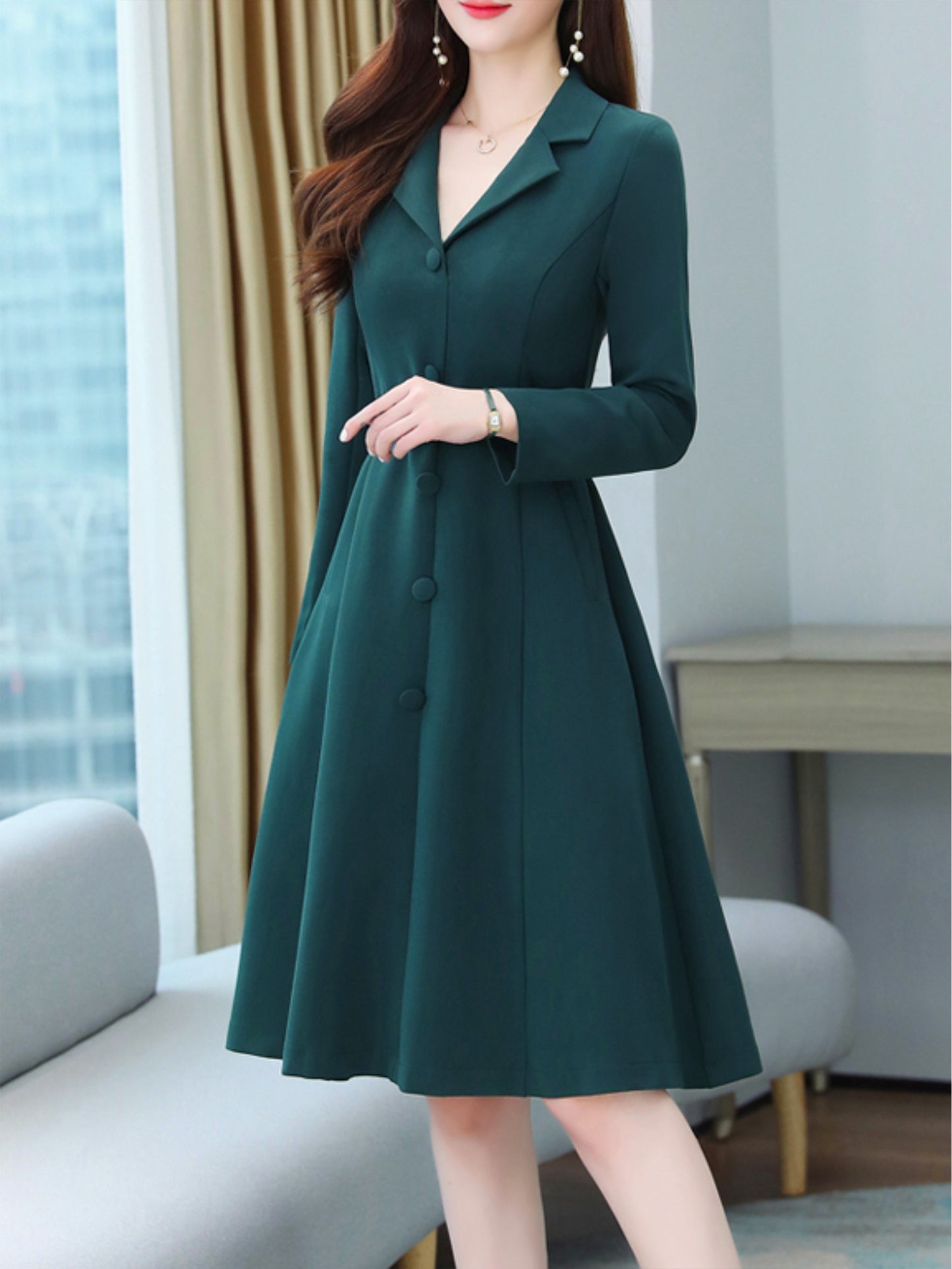 One Piece of Stylish A-Line Dress for Ladies Featuring a Belt, in a Solid Hue, with a Notched Collar, Suitable for Spring And Autumn, Made from Fabric.