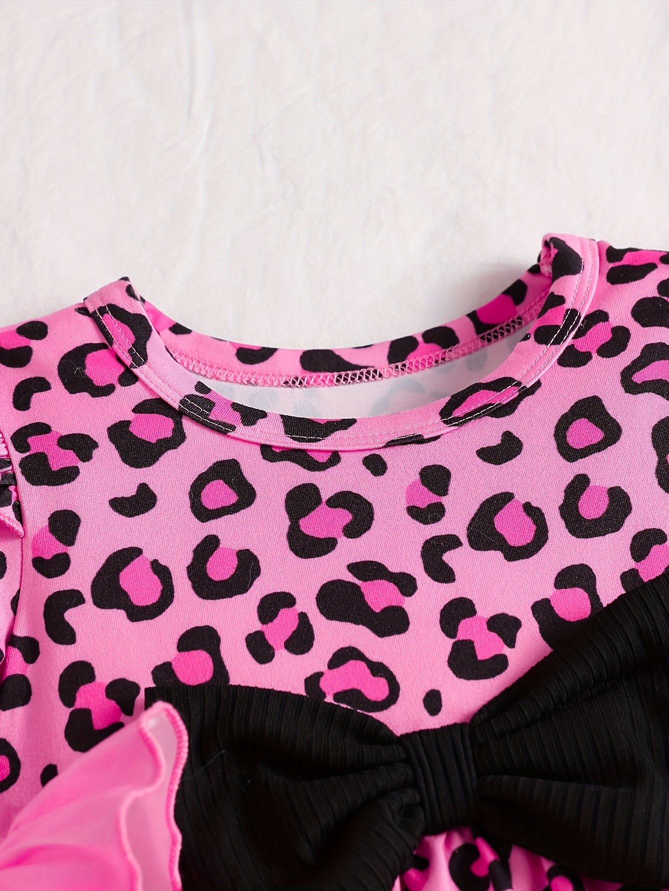 Baby Products, Newborn Baby Girl Clothing, Girl's Clothing, Baby Girl Autumn And Winter Flying Sleeves, Leopard Print Bow, Round Neck+same Series Long Single Pants 3pcs Combination Set, Children's Halloween , Halloween , Perf