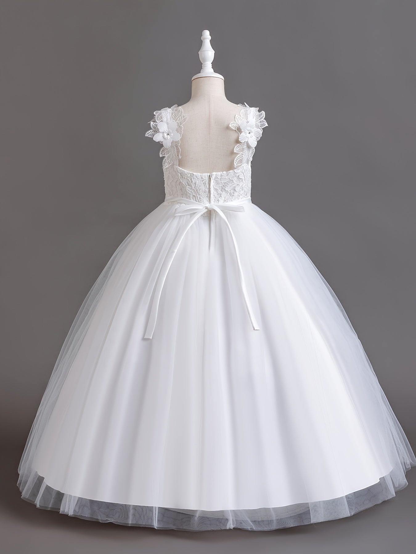 Girls Princess Style Jacquard Ball Gown With 3D Floral Embellishments