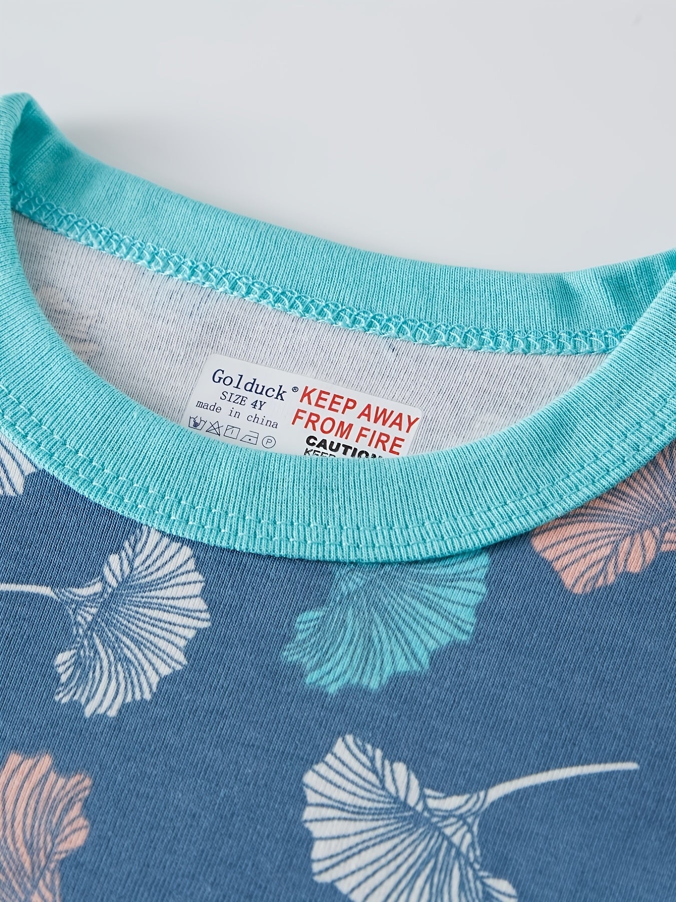 Cute Blue Cartoon Pajama Set for Girls Aged 2-8, Featuring Long Sleeves And Pants, Perfect for Home Wear And Comfortable for Spring, Summer, And Autumn with Random Floral Prints.