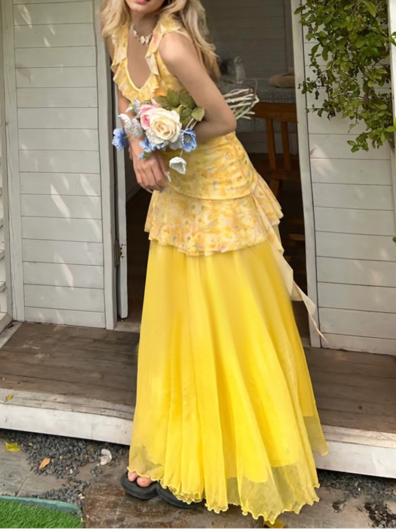 Scacto Women'S Elegant French Chic Camisole Midi Dress | Soft Fabric Classic Fit with Irregular V-Neck and Floral Print, Trendy High Waist Mesh Patchwork Design, Perfect for Spring Summer Weekend Errands and Casual Friday, Li