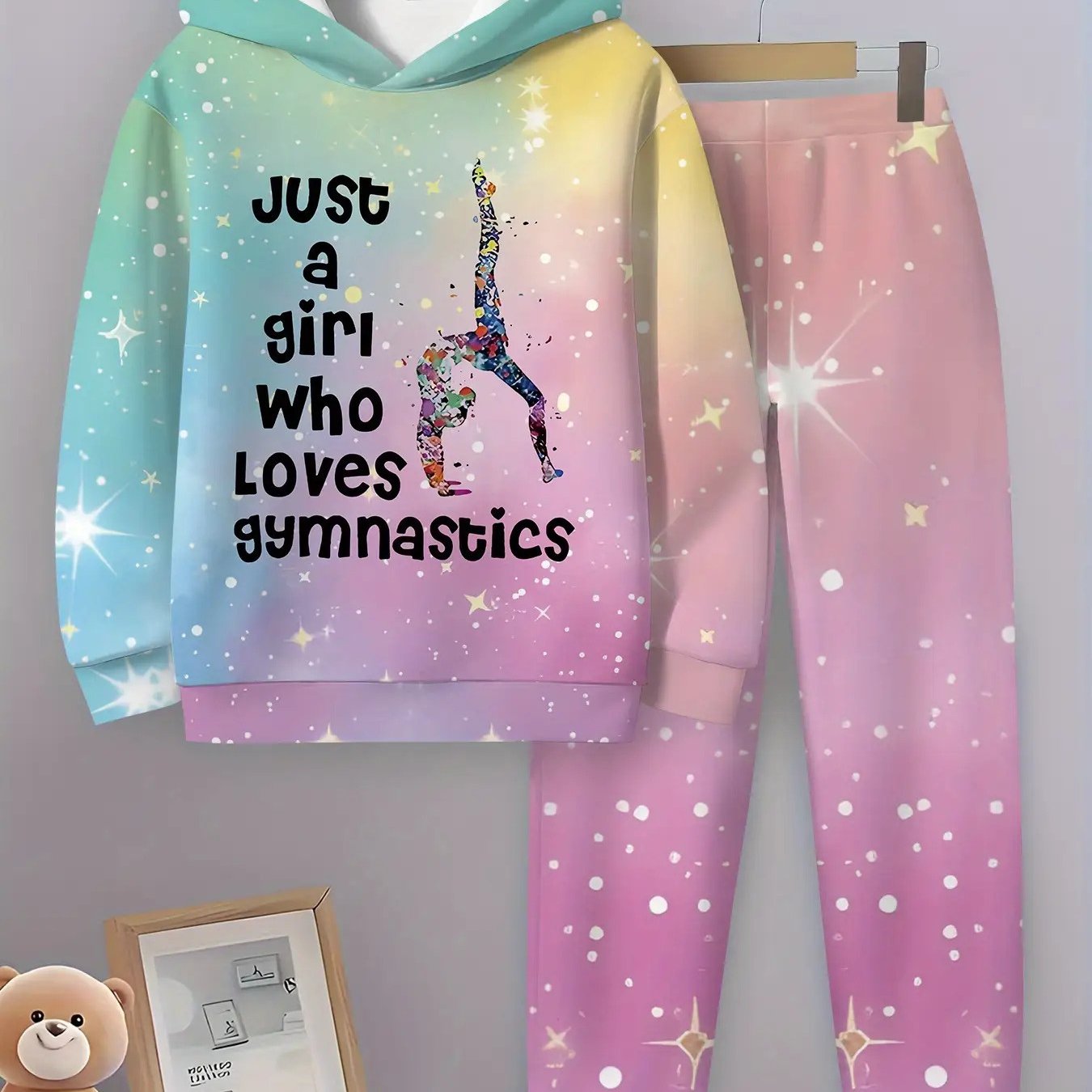 Girls' 2pcs Gymnastics-Themed Hoodie & Pants Set with 3D Gymnast Print & "Just a Girl Who Loves Gymnastics" Slogan - 100% Winter Warmth, Casual Sportswear for Outdoor Play, School & Gymnastics Practice - Ideal Gift for Young