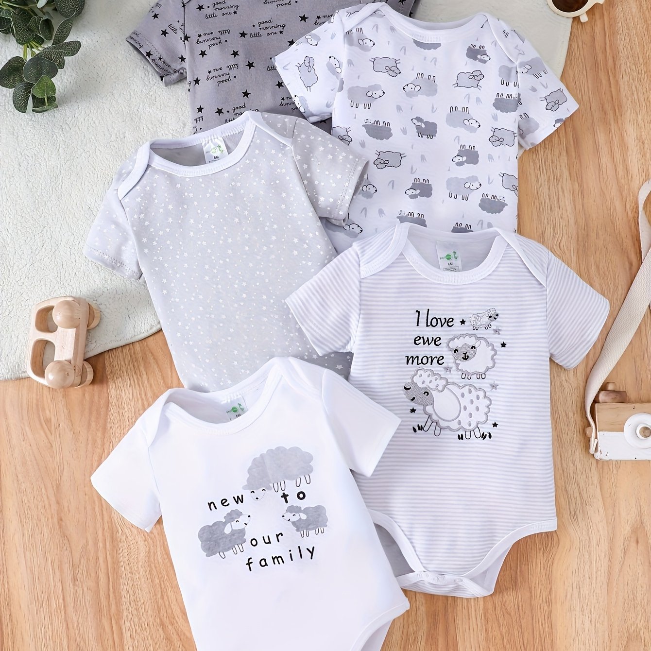 5pcs Newborn Baby Girl Outfits - Soft Cotton Sheep Romper Suit with Short-Sleeve Bodysuit, Button Closure Crawling Jumpsuit | All-Season Girl Clothing (Machine Washable) for home Wear & Photo Shoots - Adorable Sheep  for, Per