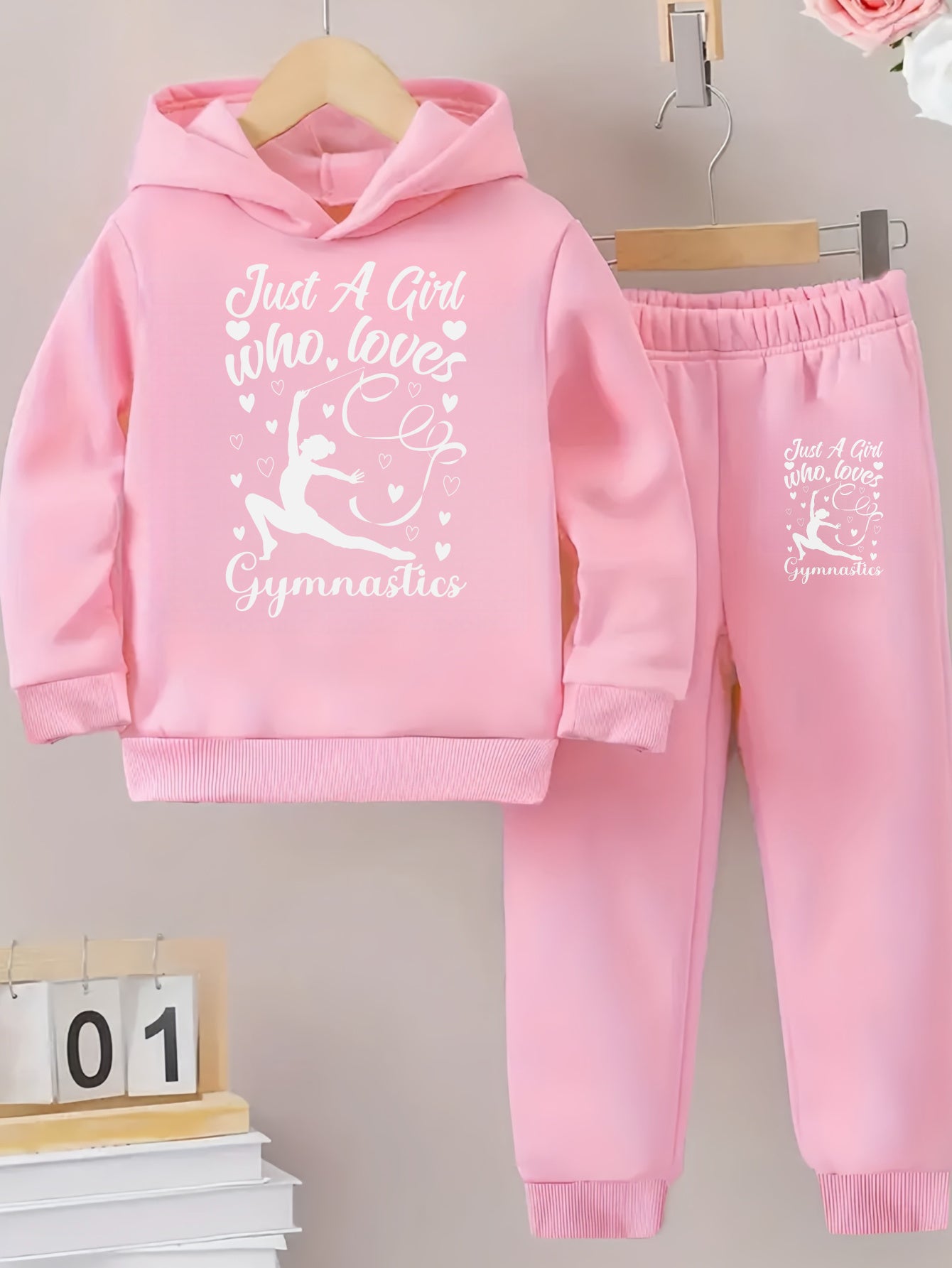 Girls Hoodie and Pants Set Black Just A Girl Who Loves Gymnastics Print Casual Wear for Gymnastics Practice and Everyday Outfits, Perfect for Outdoor