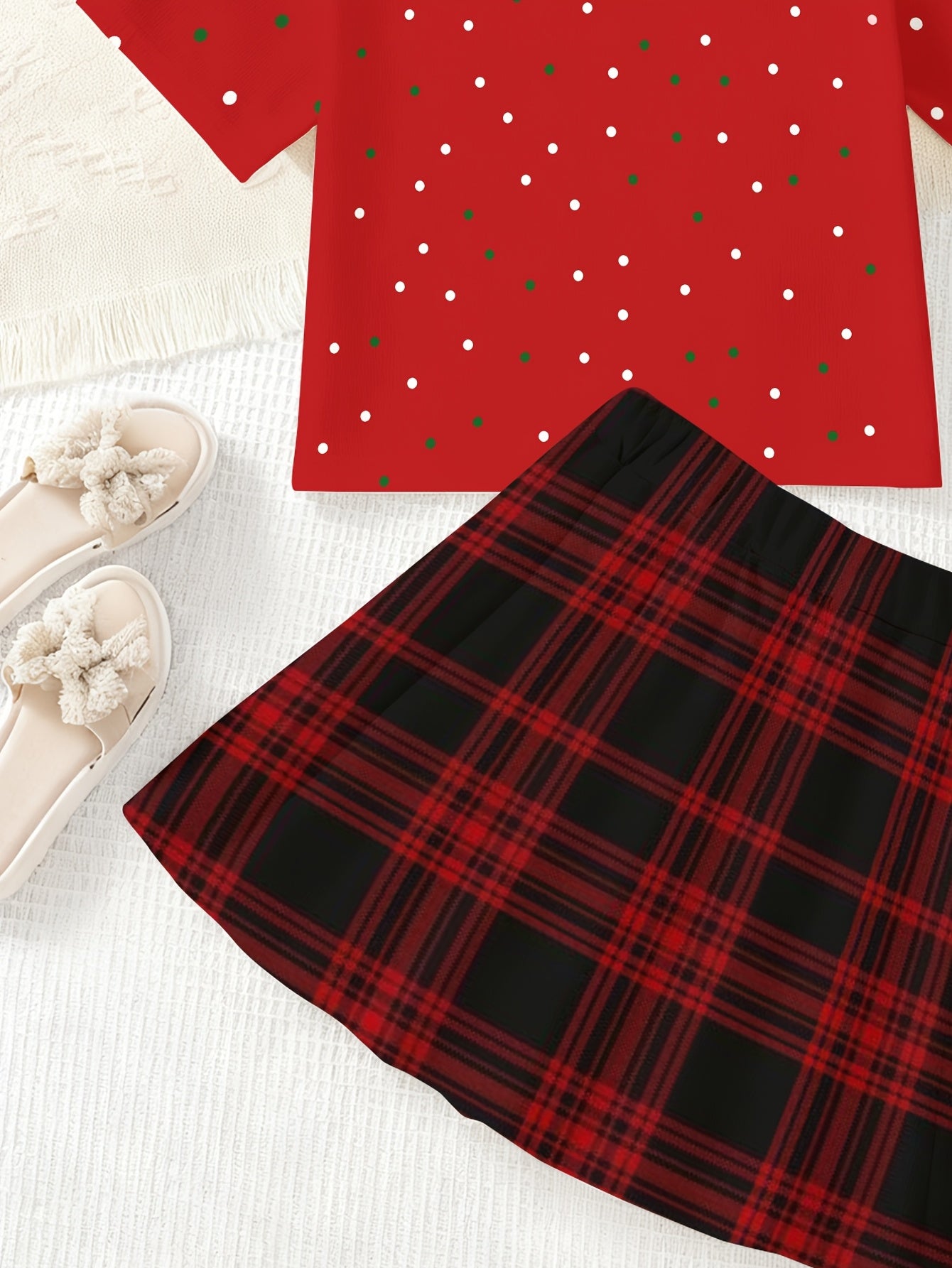 Girls Summer Short Sleeve Short Skirt Two Piece Set, Red and Black Plaid Skirt, Christmas No. 67 Cartoon 3D Printed Round Neck T-Shirt, Summer Set, Suitable for Casual Vacation Party, Suitable for Outdoor Scene Wear