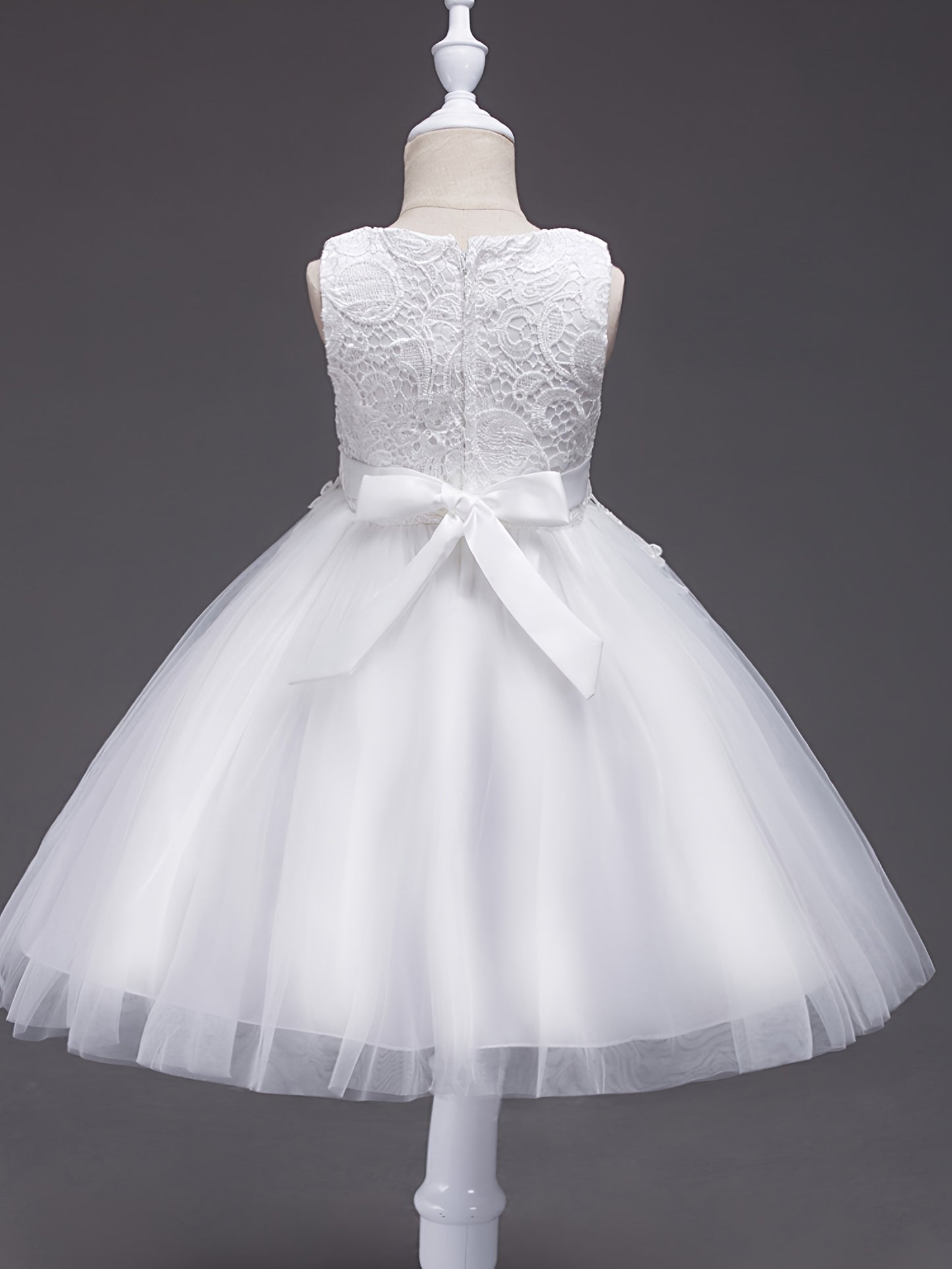 Girls Lace Embroidered Dress With Bow Waist And Mesh Skirt