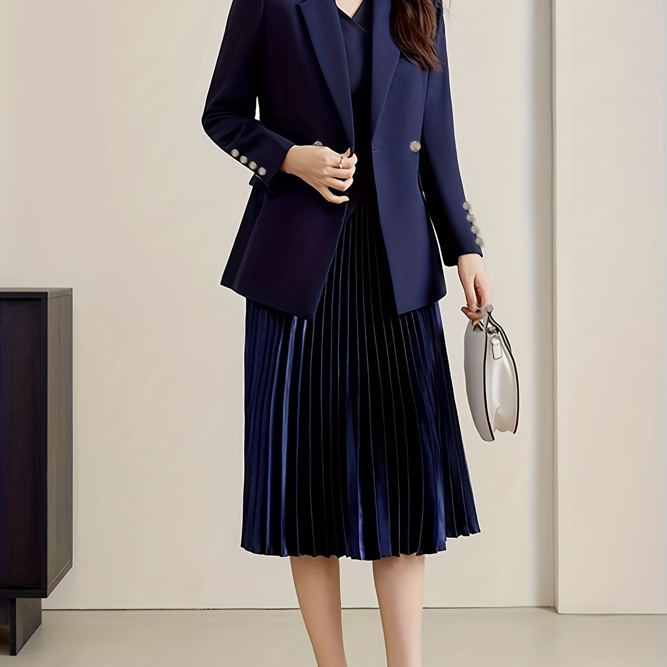 Light Purple Blazer Set with a Waist-Cinching Design, Featuring a Long-Sleeve Short Jacket And a Mermaid Midi Skirt, Perfect for Office Commutes in Autumn And Winter.