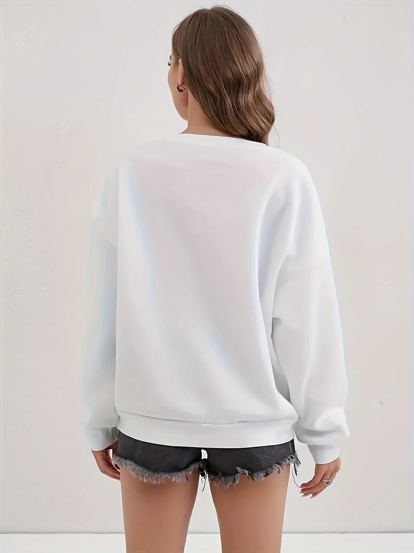 Guangdong Cozy Christmas Santa Graphic Sweatshirt Women