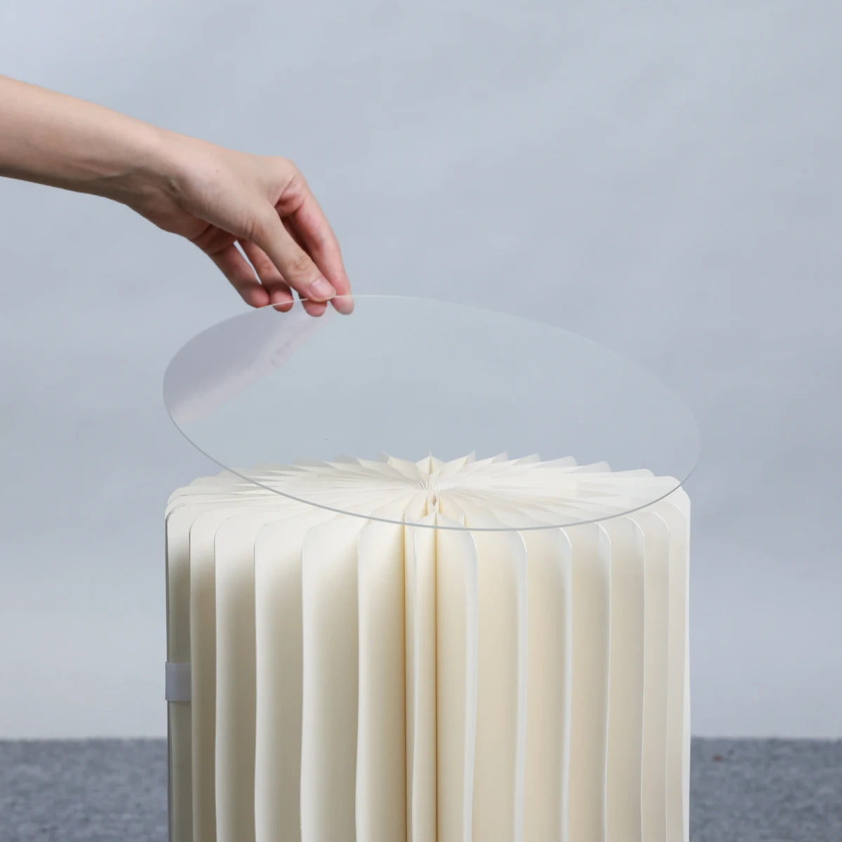 Foldable Paper Columns Cylinder Stands for Wedding and Party Decor