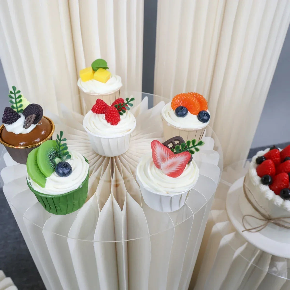 Foldable Paper Columns Cylinder Stands for Wedding and Party Decor