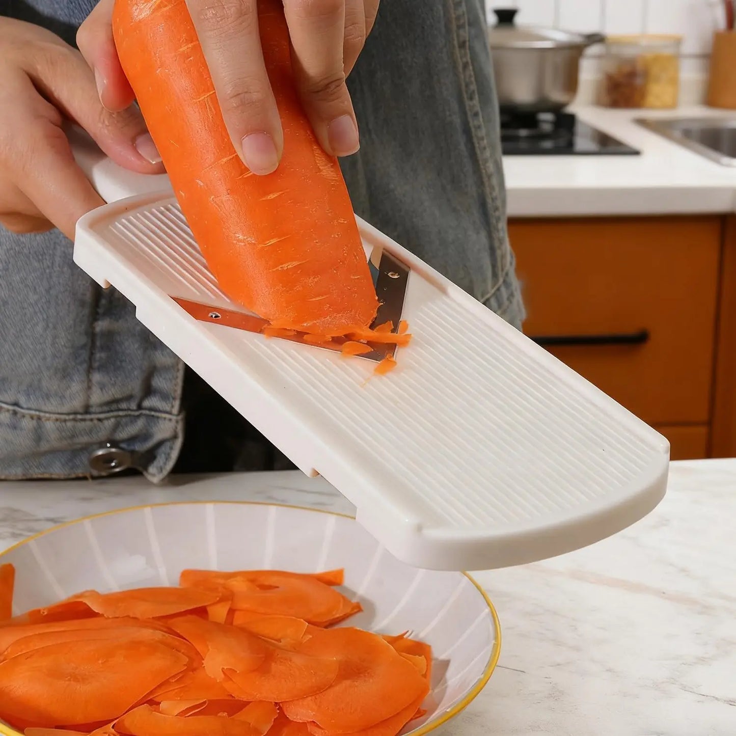 Handheld Slicer for Green Cabbage & Lettuce Fast Thin Salad Vegetable Cutter with Safe Grip Kitchen Gadget for Quick Prep