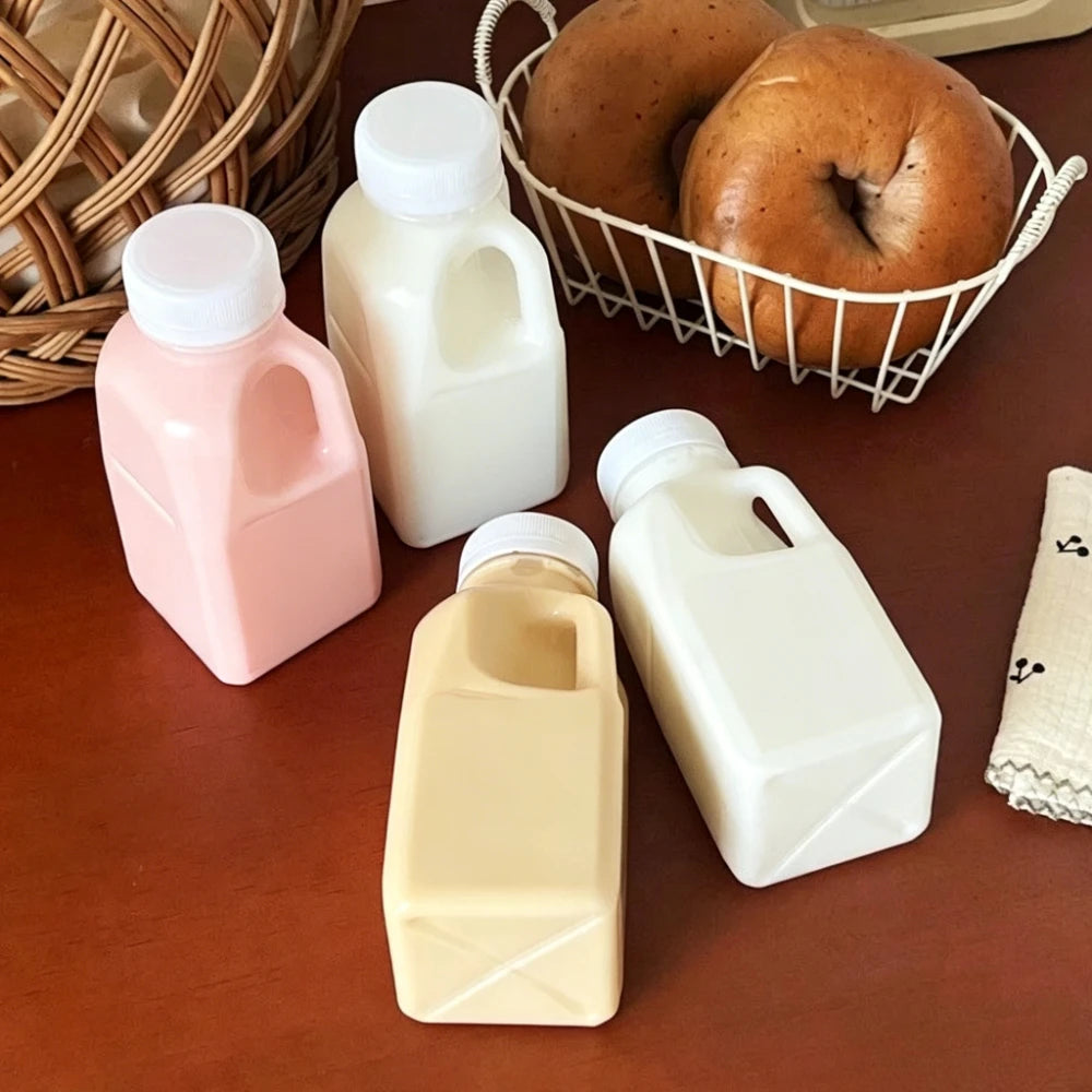 Reusable Plastic Water Bottles With Lids For Outdoor Travel