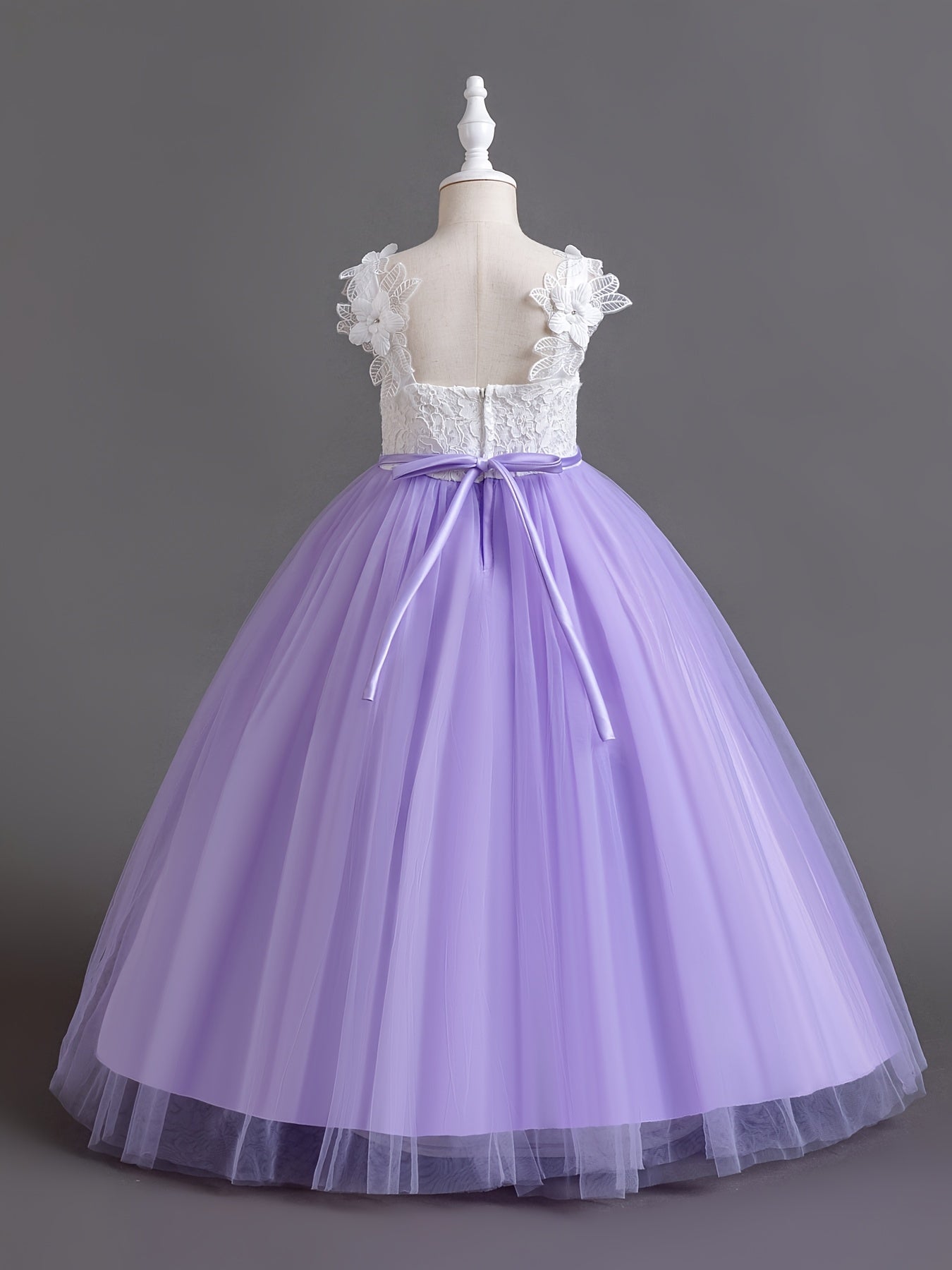 Girls Princess Style Jacquard Ball Gown With 3D Floral Embellishments