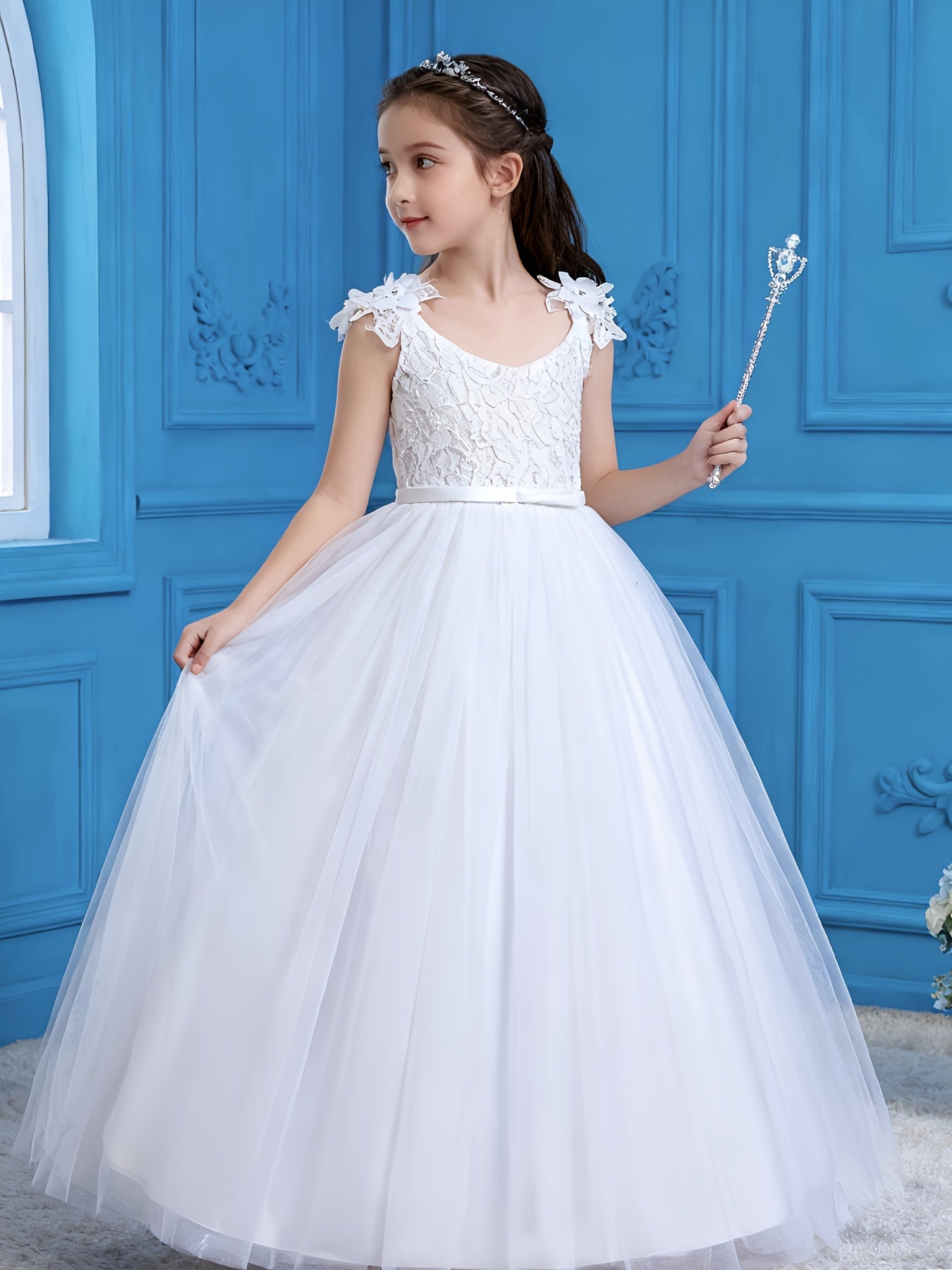 Girls Princess Style Jacquard Ball Gown With 3D Floral Embellishments