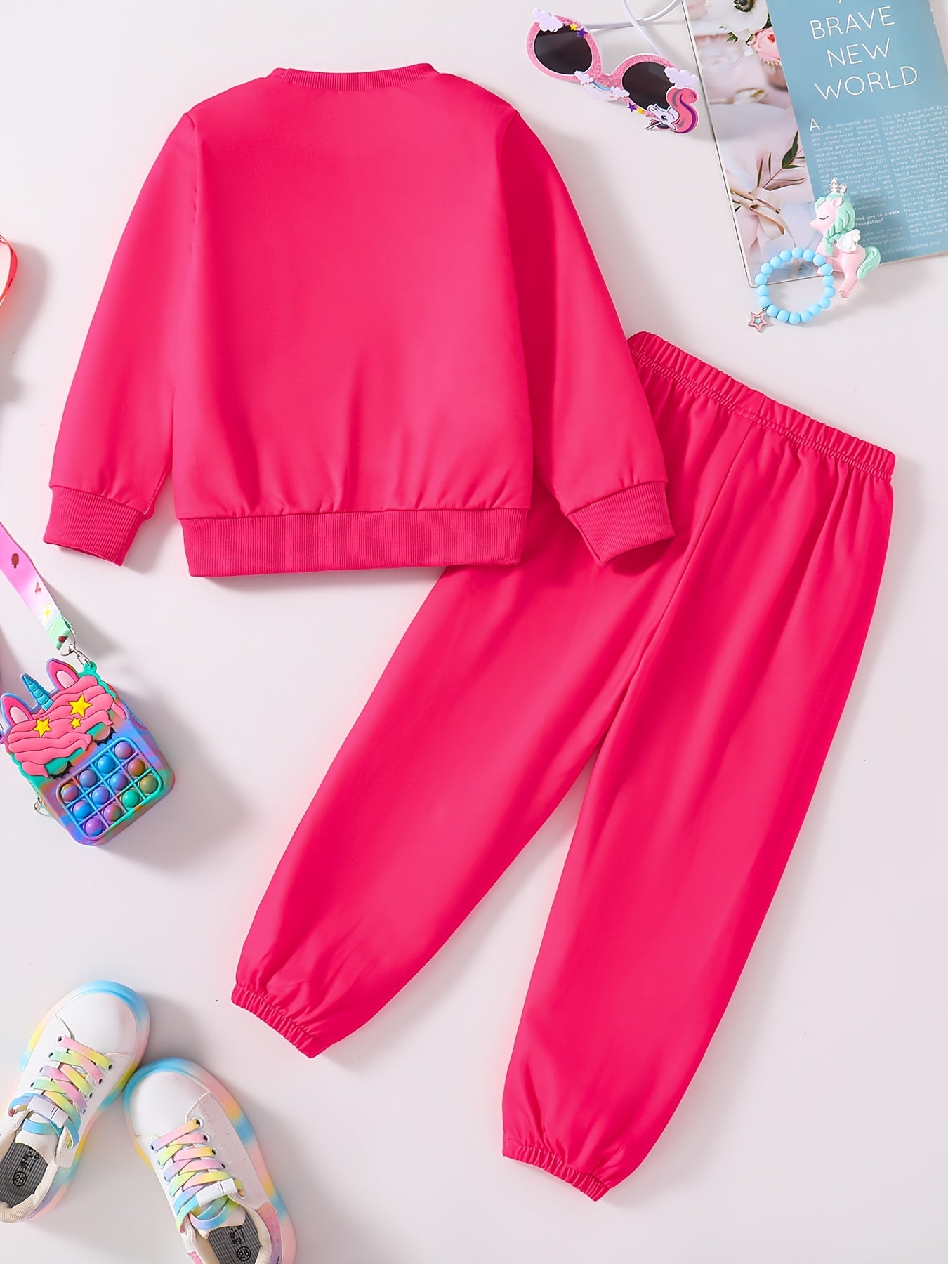 [Soft Girls' Two-Piece Set] Comfortable & Soft Two-Piece Set for Girls | Long-Sleeve Rainbow Horse & Star Print Sweatshirt with Elastic Waist Jogger Pants - Fashionable Activewear for Sweet Street Style & Outdoor Casual Wear