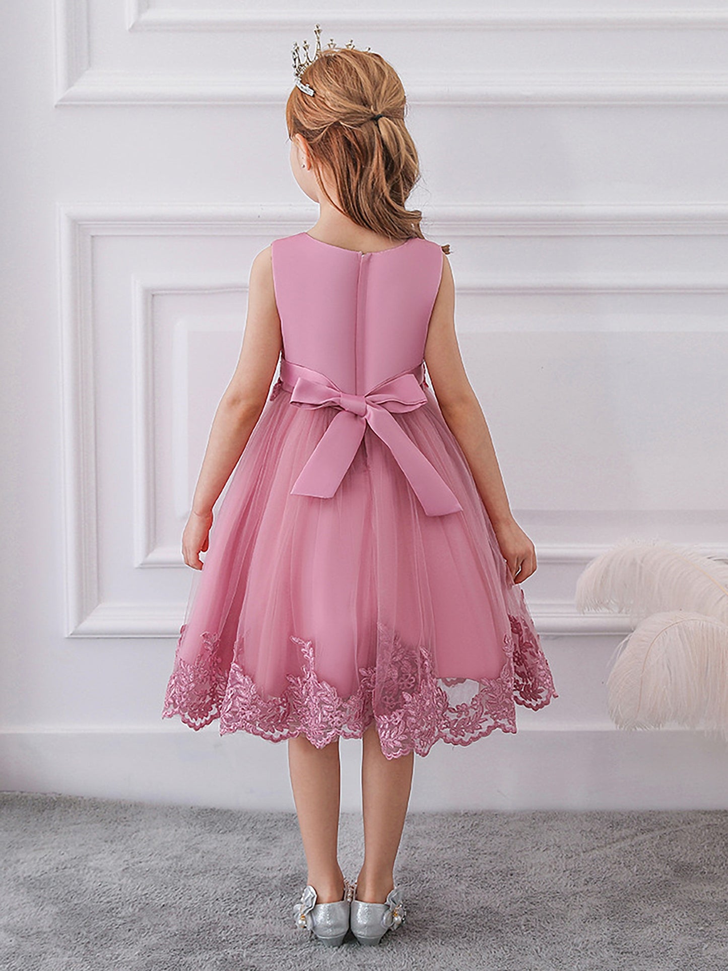 [Princess Dress for Girls] Elegant Girls' Sleeveless Princess Dress with Floral Lace Embroidery & Tulle Skirt | Sweetheart Neckline, Fitted Bodice, Ruffled Hem, Perfect for Weddings, Parties & Special Occasions, Wedding Guest