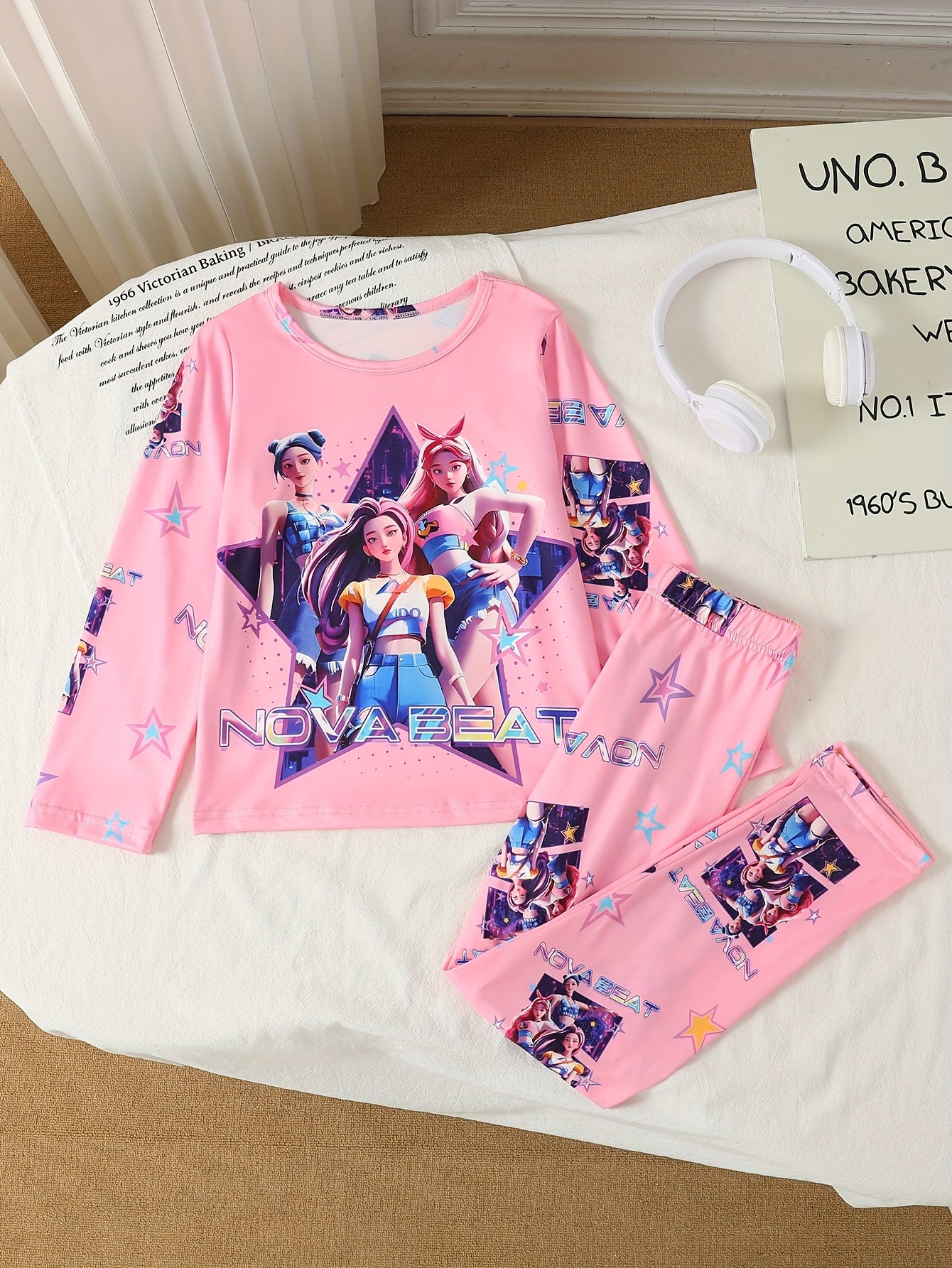 [Kpop Girls' Pajama Set] Kpop Girls' Pajama Set | Medium Stretch, Portrait Pattern, Crew Neck, Ages 8-12, All Seasons
